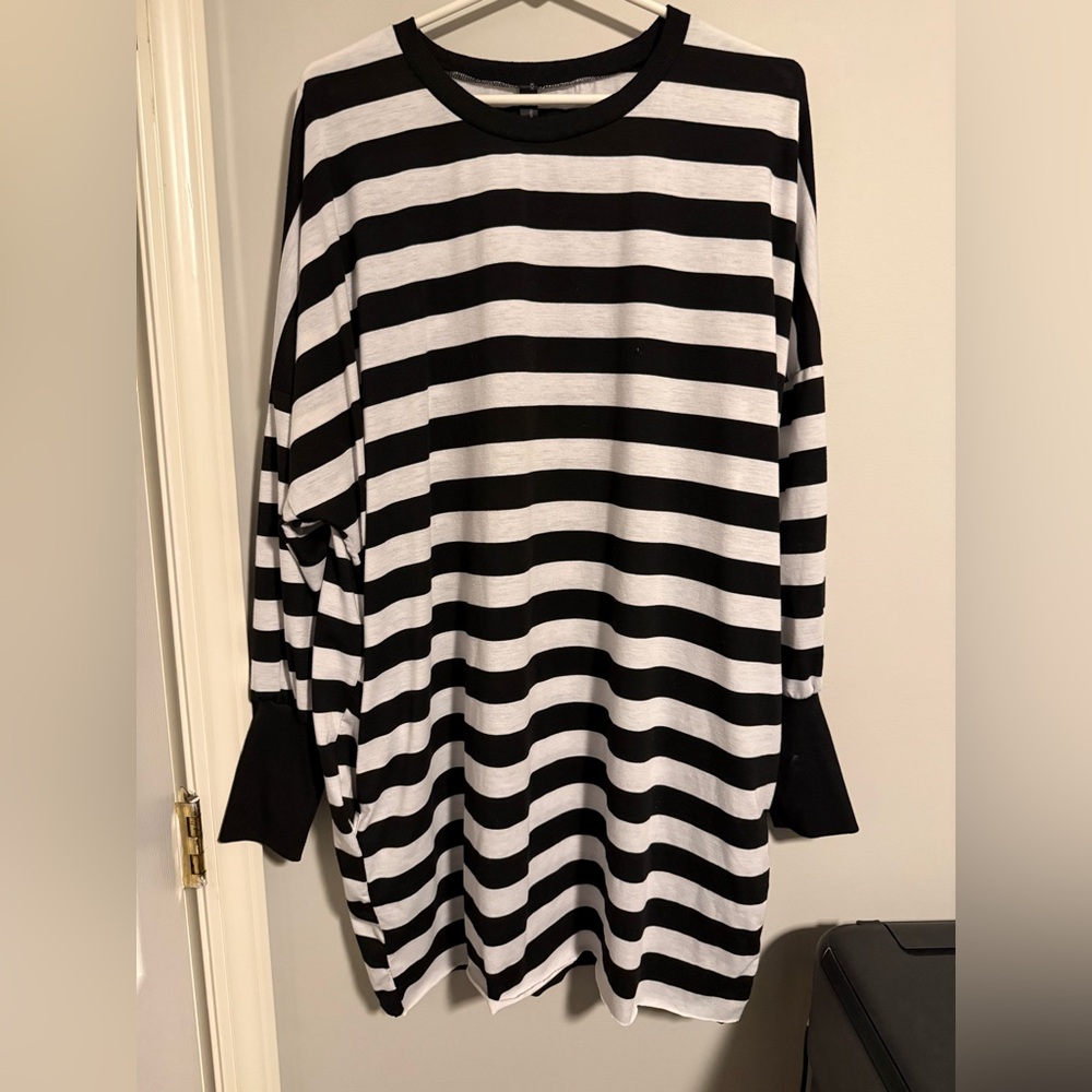 Black and White Striped Long Sleeve dress